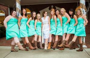 Country Wedding Dresses with Cowboy Boots Samples