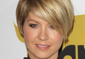 Short Hair with Heavy Bangs Ideas